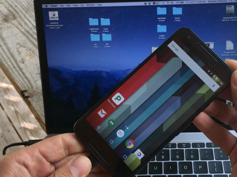 Punjenje telefona preko laptopa