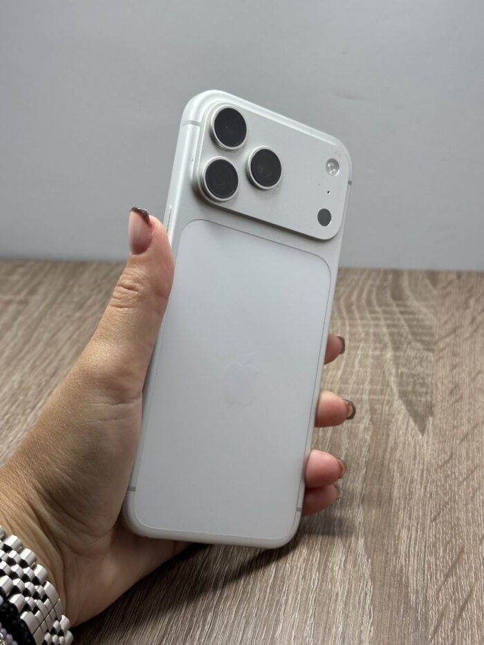 iPhone 17 Pro Max 256GB Silver - GARANCIJA + NA RATE - 11172