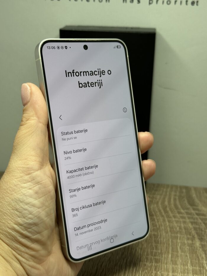 Samsung S24 8/256GB Bela - GARANCIJA + NA RATE - 11079